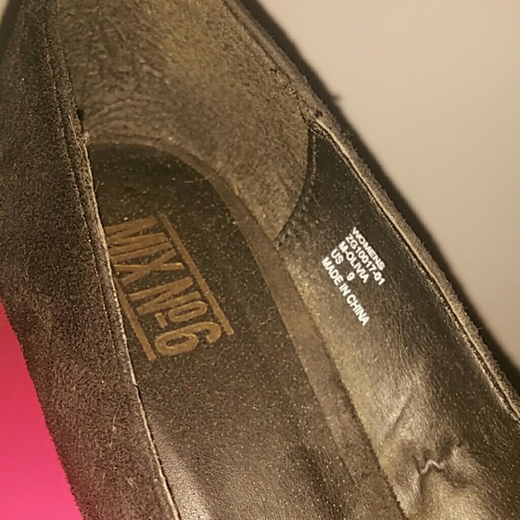 Shoes - Picture 4 of 7